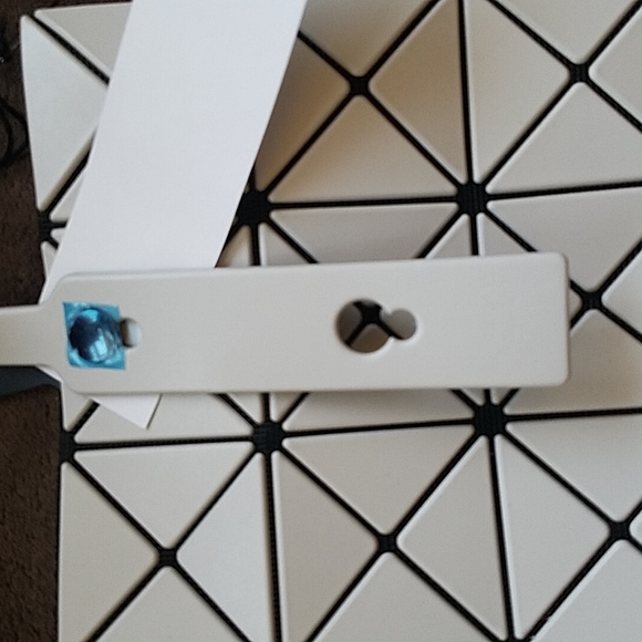 ISSEY MIYAKE BAO BAO Tote - Picture 3 of 8